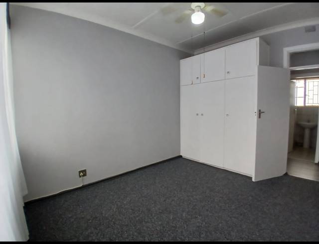 2 BEDROOM FLAT FOR SALE IN PEACEHAVEN